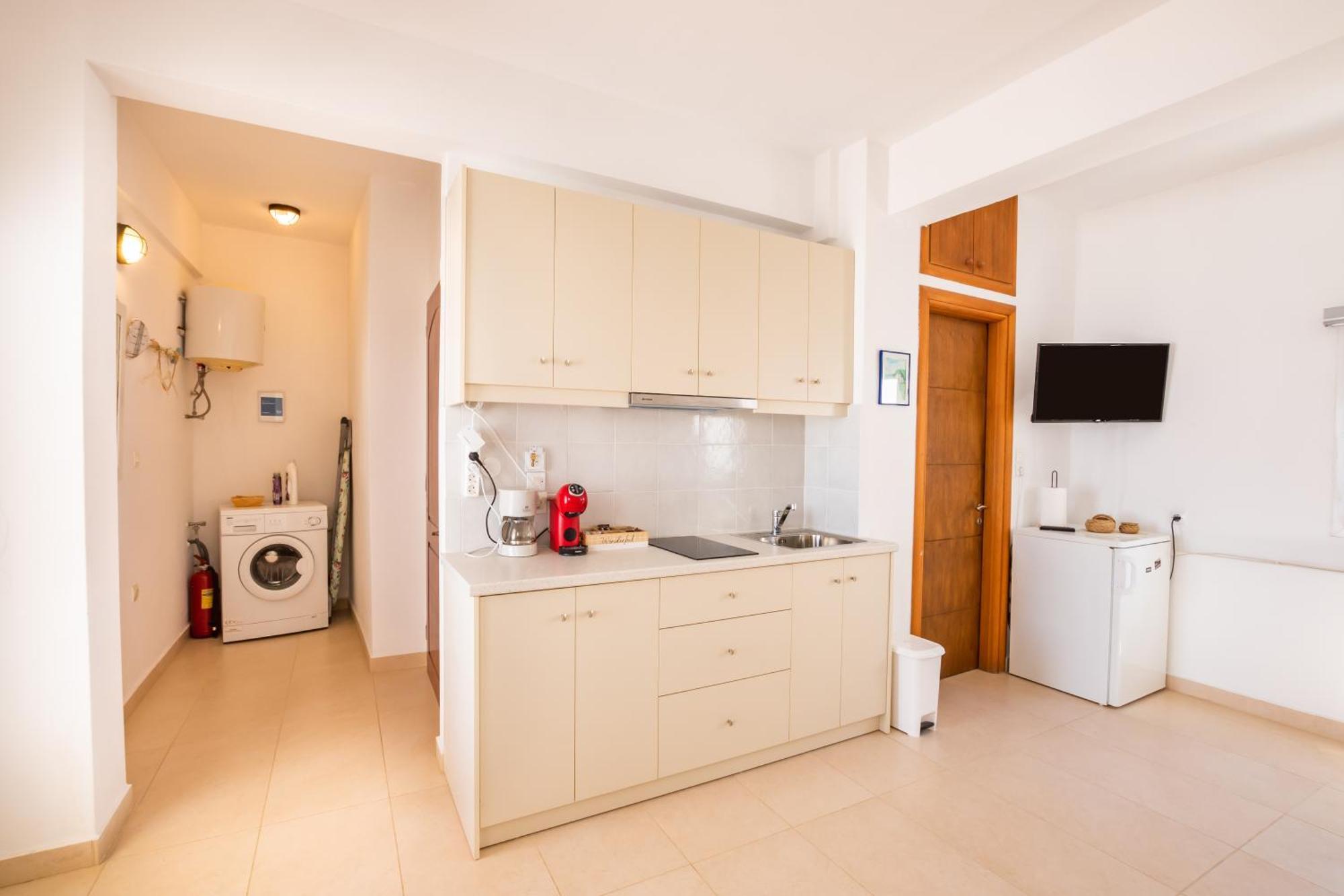 Apartamento Mimis & Connie 2 Kárpatos Exterior foto