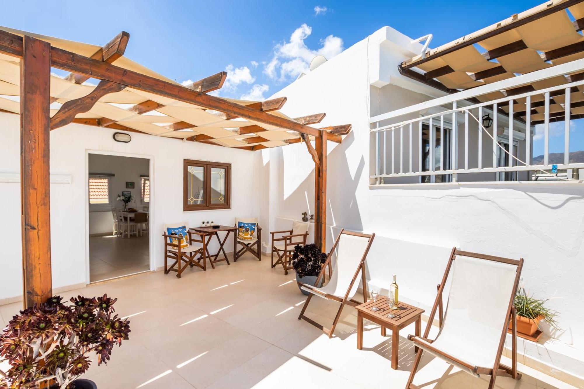 Apartamento Mimis & Connie 2 Kárpatos Exterior foto