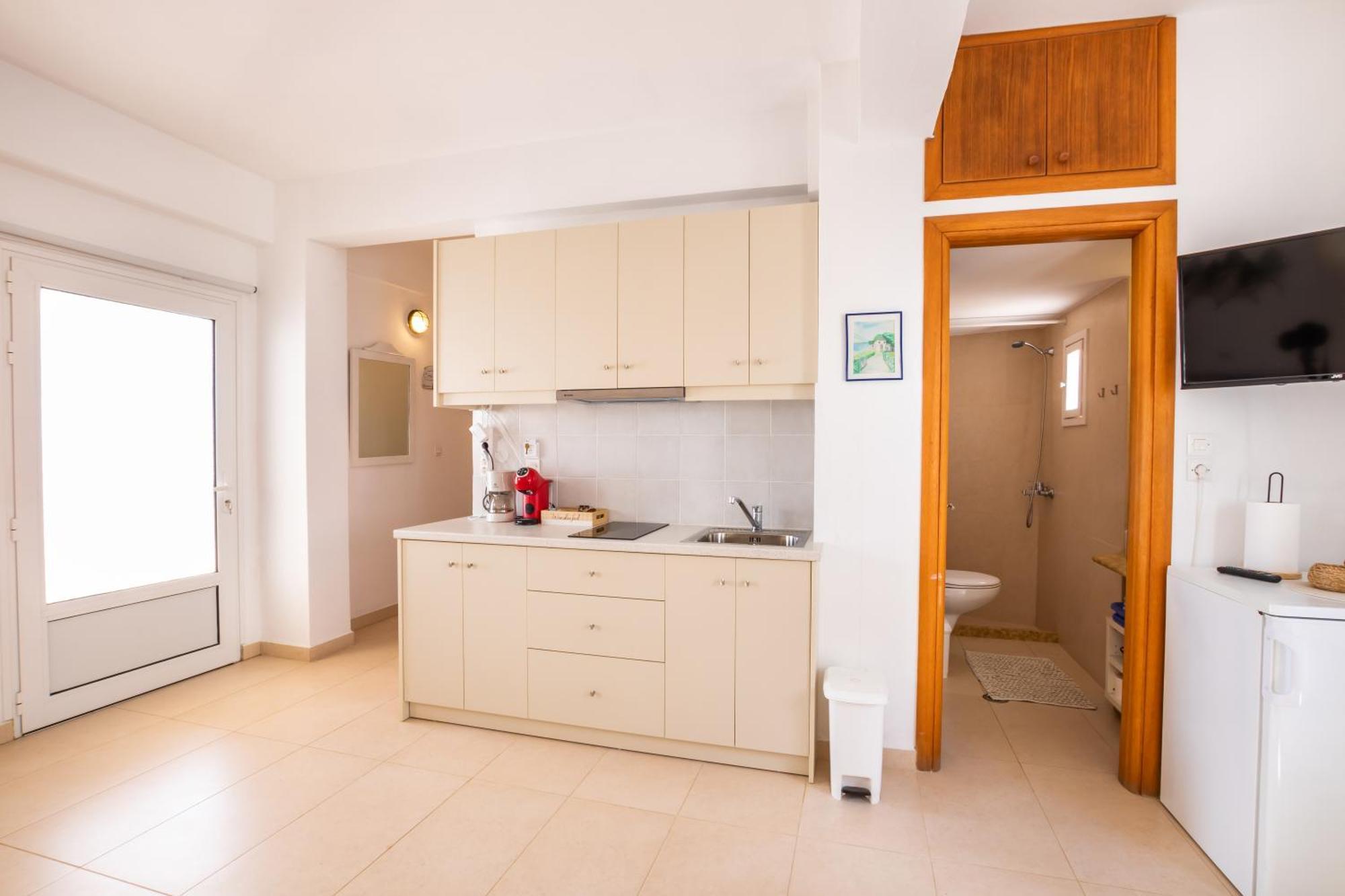 Apartamento Mimis & Connie 2 Kárpatos Exterior foto